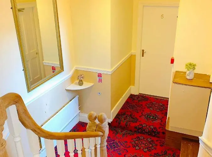 Redclyffe Gæstehus 3*